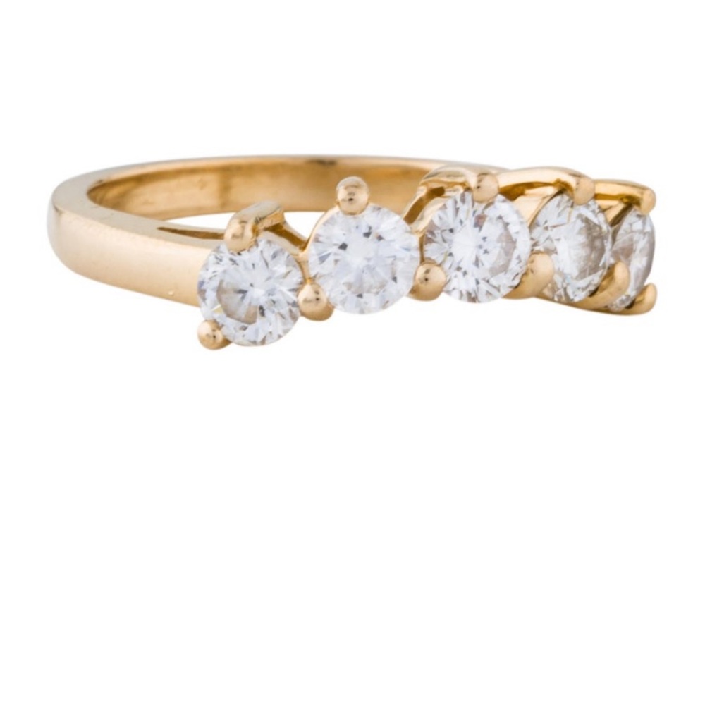 14 kt Curved diamond ring 1.15 carats size 6.75